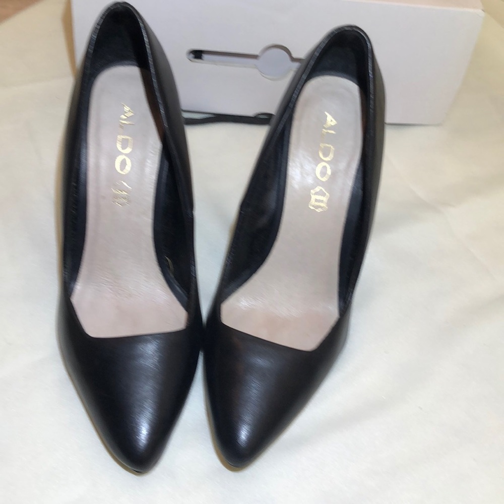 Aldo Cirrito black wedge